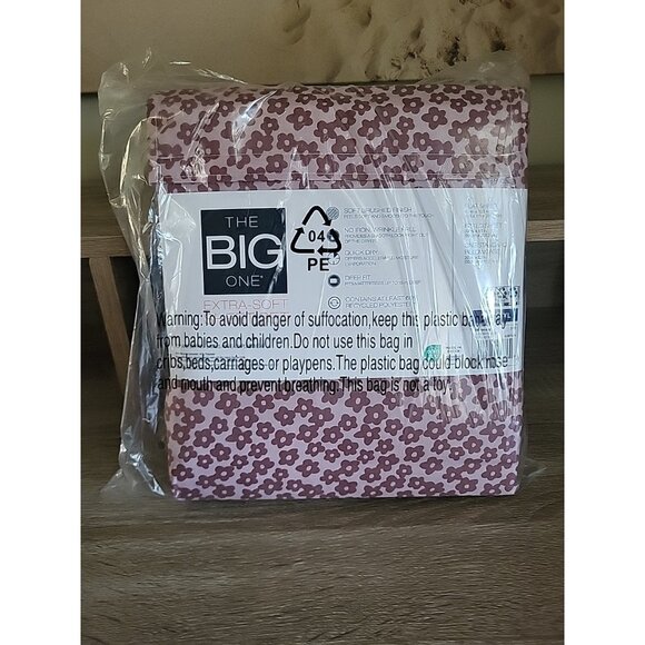 The Big One Extra Soft Sheet Set Size Twin XL Blobby Floral 3 Piece Set - Picture 4 of 5